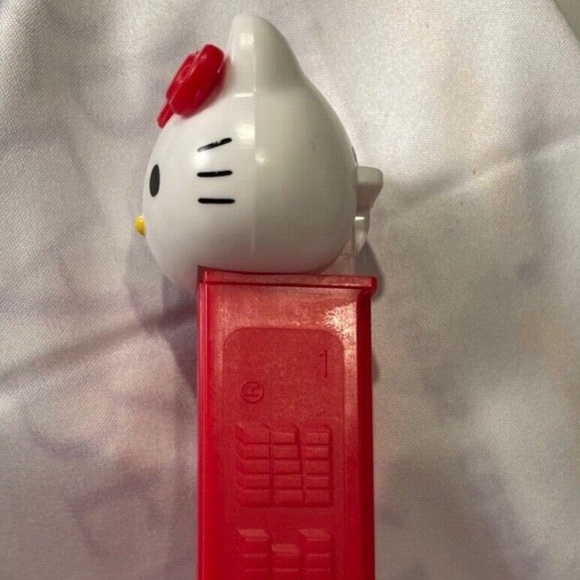 Pez Pets Hello Kitty Dispenser Unwrapped - Picture 3 of 5